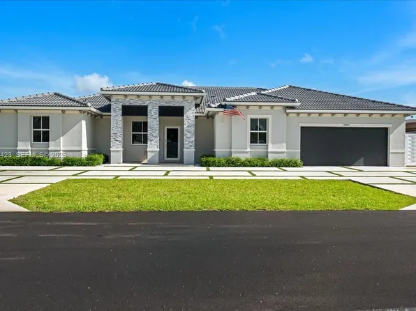 19803 SW 321st St, Homestead, FL 33030