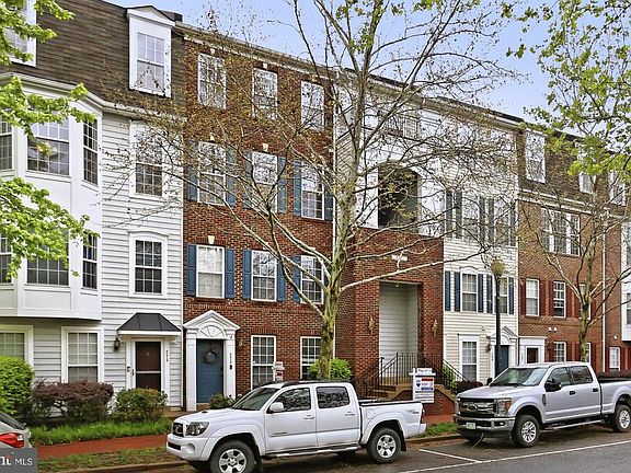 3rd image of 271 Cameron Station Blvd #514