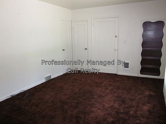 2nd image of 1028 E Mission Ave #B