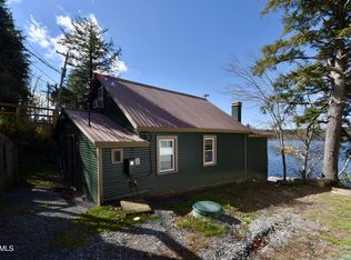 31 Main St, Middle Grove, NY 12850