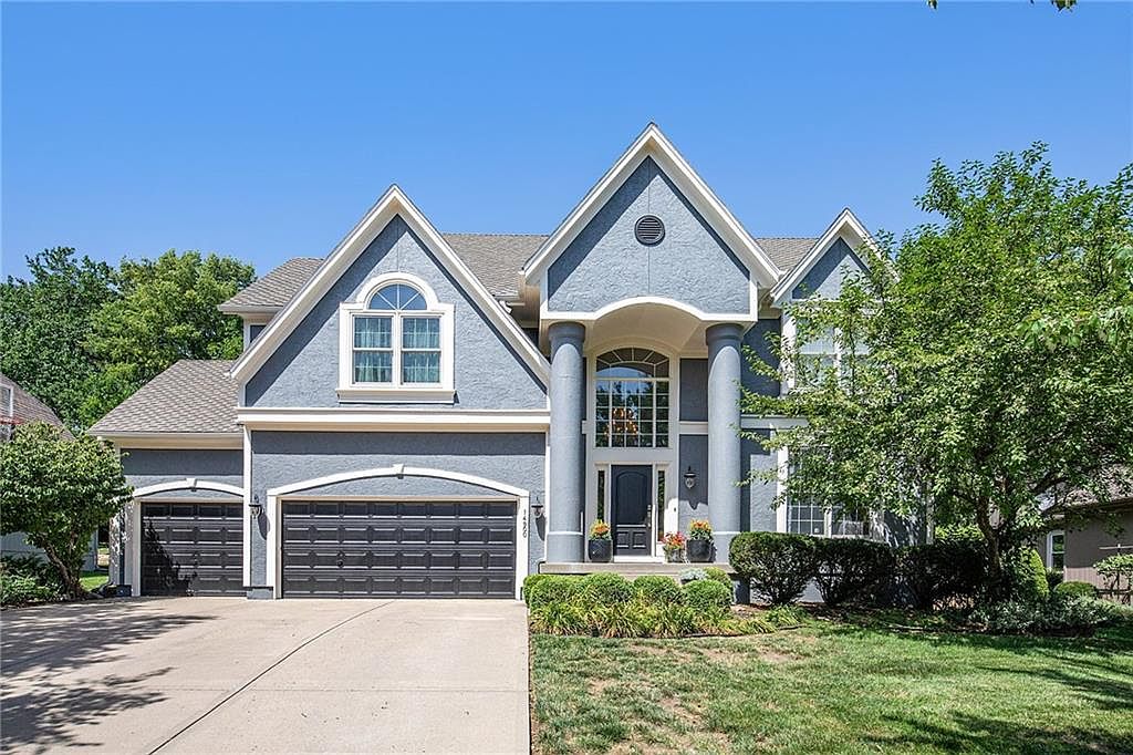 14900 Hayes St, Overland Park, KS 66221 Zillow