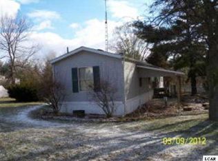 157 N Potter St, Cement City, MI 49233