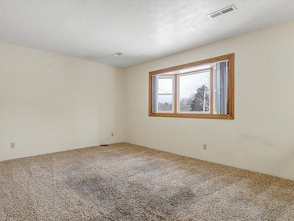 3rd image of 580-4-H Lake Dr