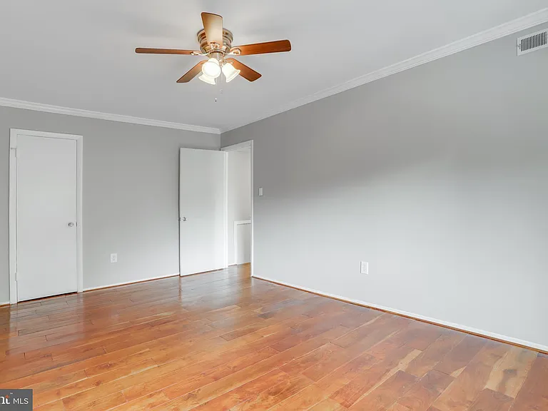3240 S 28th St #303 — Photo 29