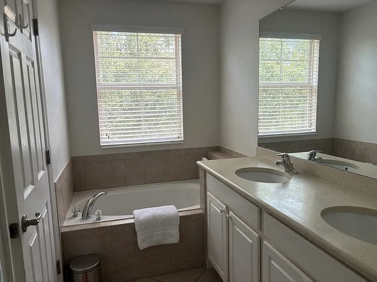 5407 Via Appia Way — Photo 12