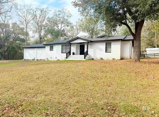 22049 Hill N Dale Dr W, Silverhill, AL 36576