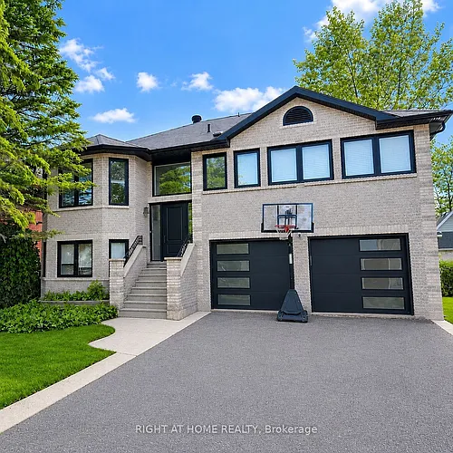 2610 Leonard St Photo 1