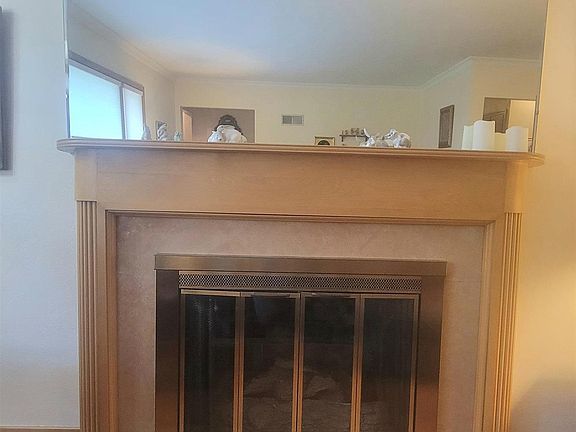 5th image of 2831 Valley Dr