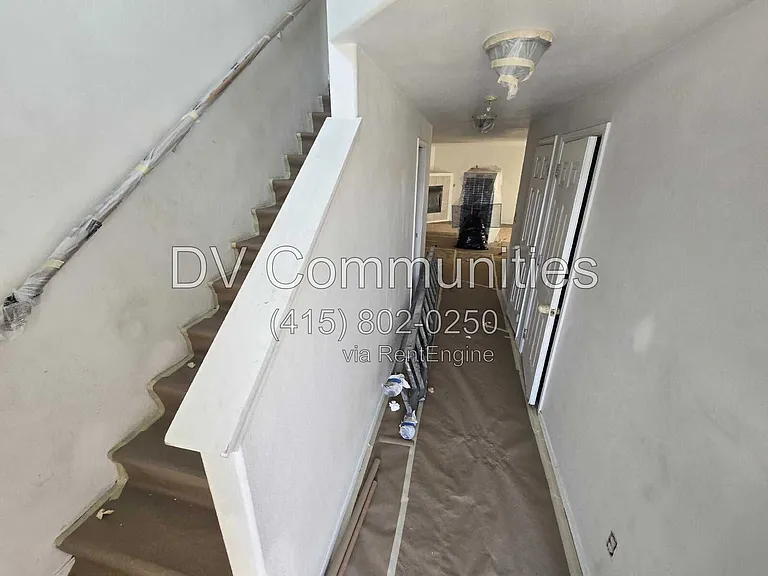 2820 SW Juniper Ave — Photo 8