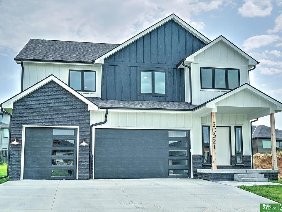 1st image of 20621 Woodridge Dr