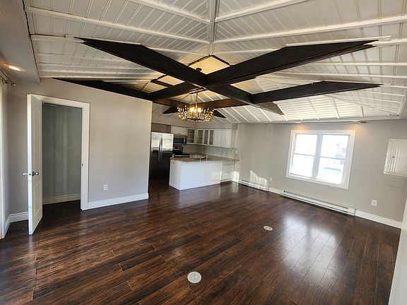 2nd image of 133 Sunset Rd