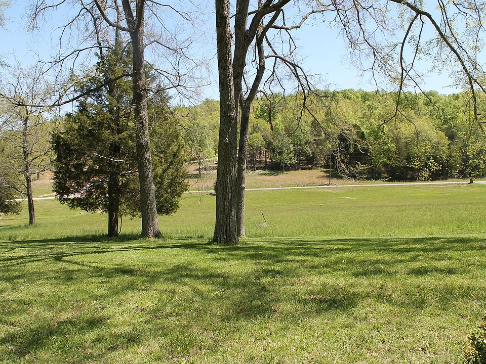 1st image of 100 Robertson Ln