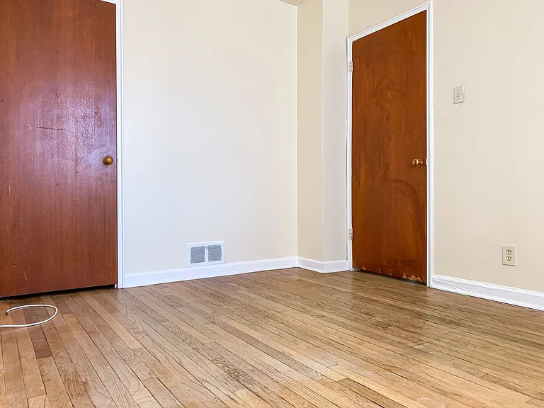 2 Bedroom with Hardwood Floors — Photo 38
