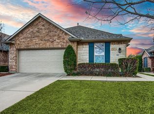 1864 Sandpiper Ln, Carrollton, TX 75007