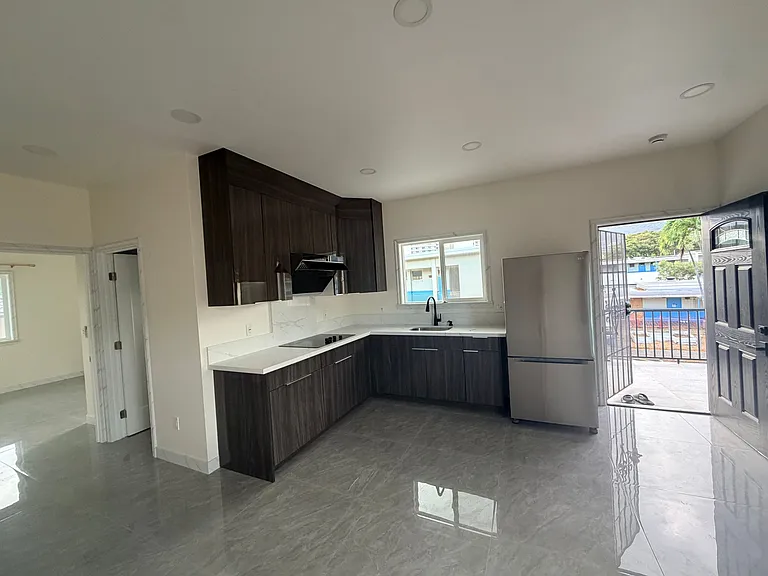 1266 Kanewai St — Photo 7