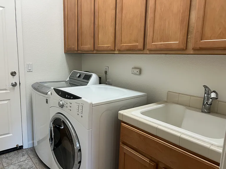 2620 Heather Field Ln — Photo 21