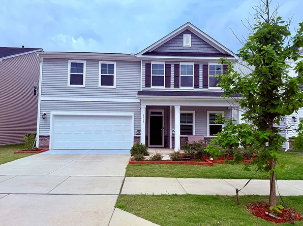 3717 Mason Bluff Dr, Raleigh, NC 27616