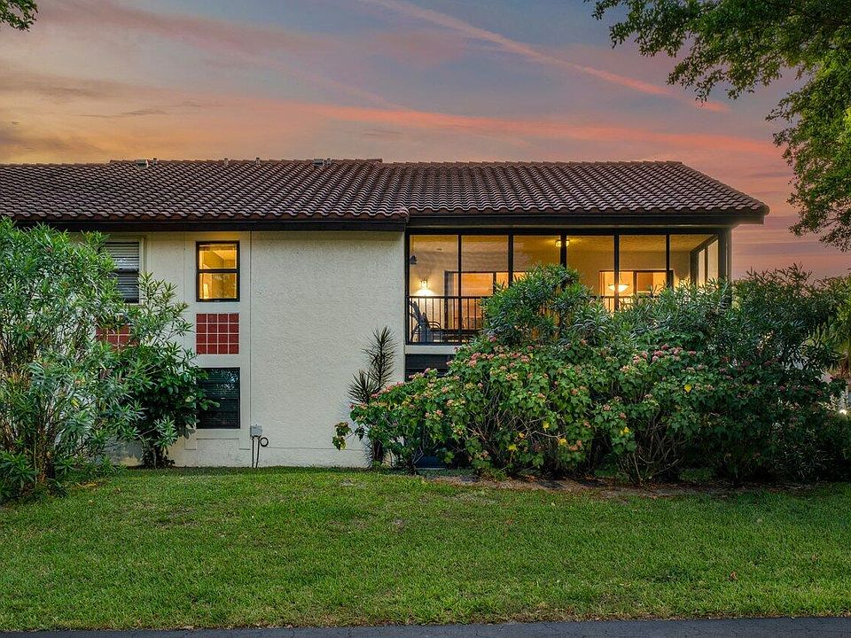 1st image of 10662 Ocean Palm Way #201