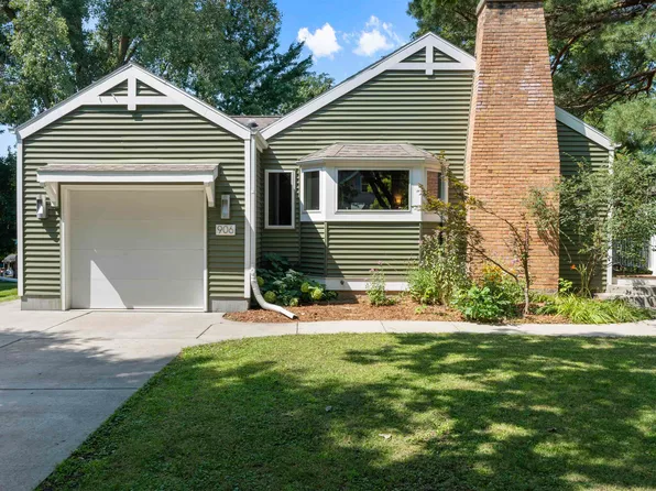 906 Swarthmore Ct, Madison, WI 53705