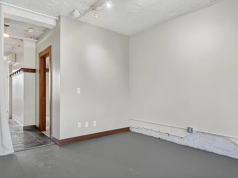 78 Watson St #8 — Photo 44