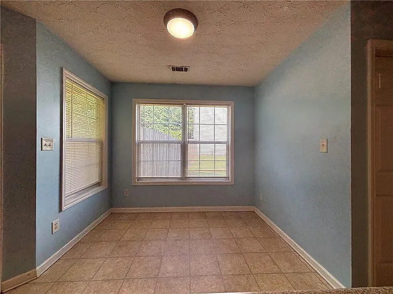 3287 Baymount Way — Photo 10