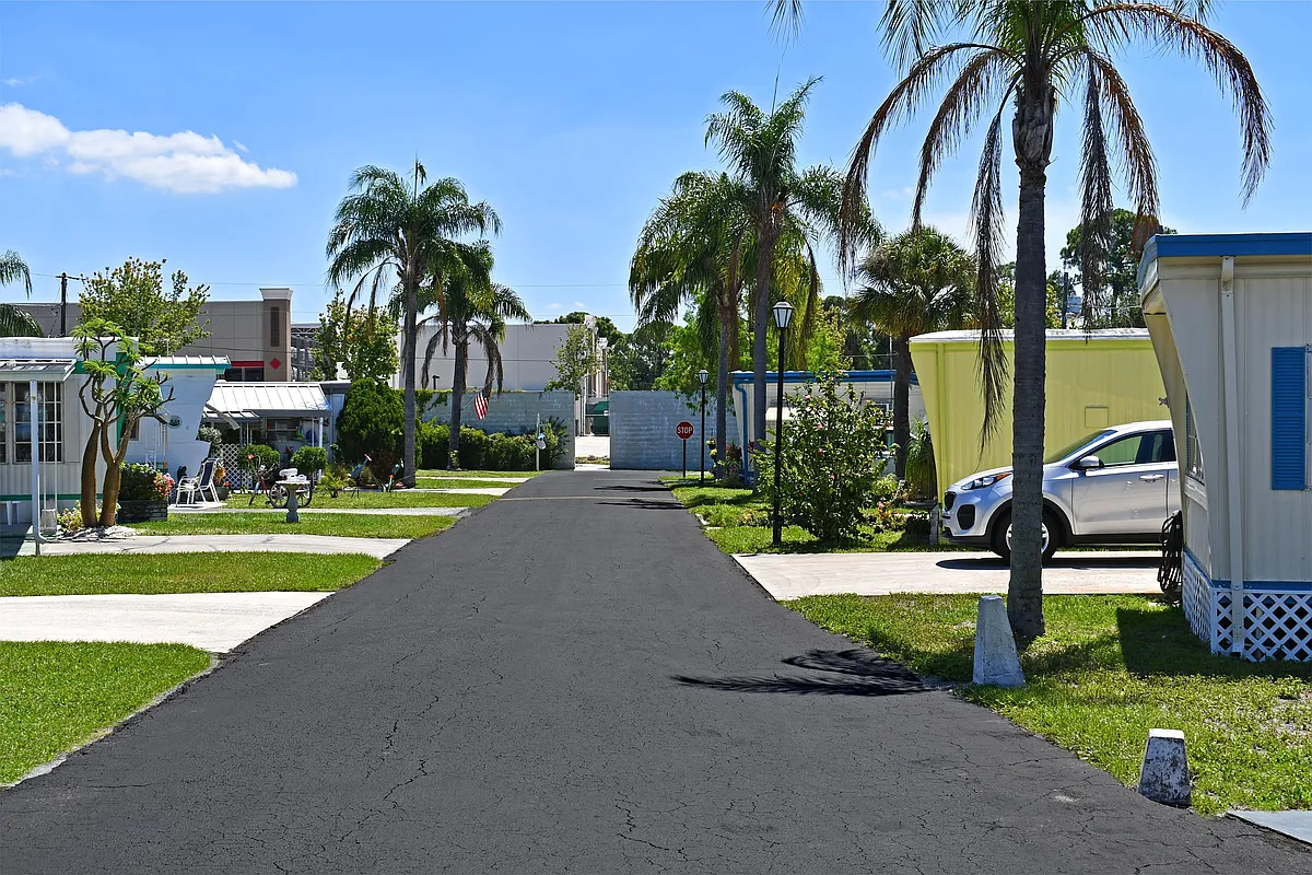Building Photo - 8705 S Tamiami Trl #77