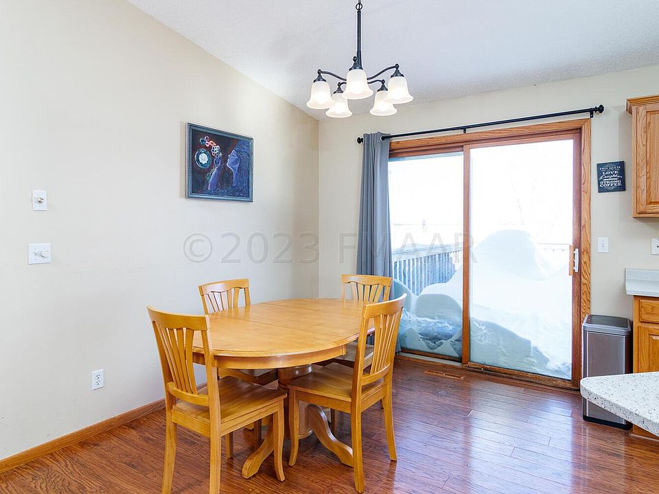 546 10th Ave N, Casselton, ND 58012 Zillow