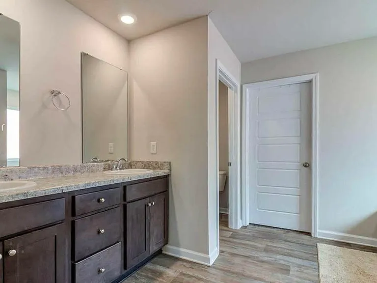 2509 Esplanade St — Photo 6