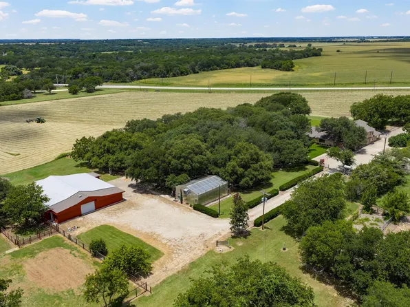 2029 Speegleville Rd, Woodway, TX 76712
