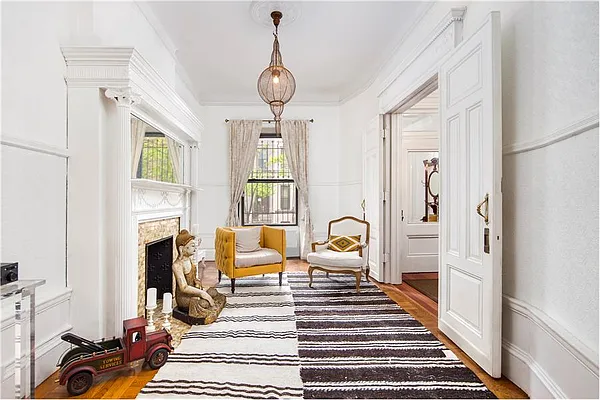 Rented by Douglas Elliman | media 4