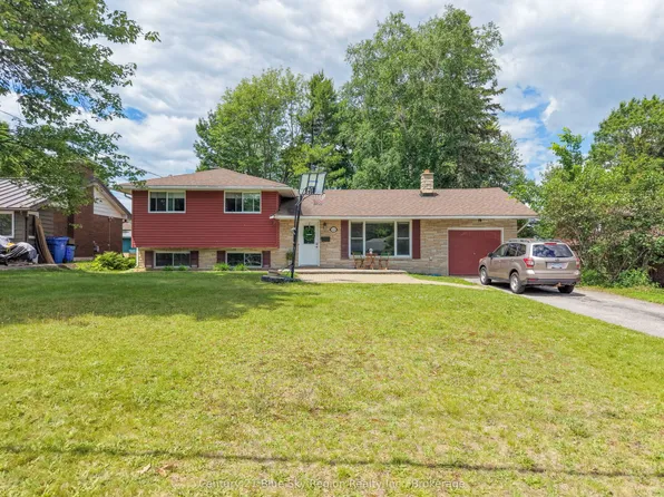 225 Reginald Rd, North Bay, ON P1A 3B3