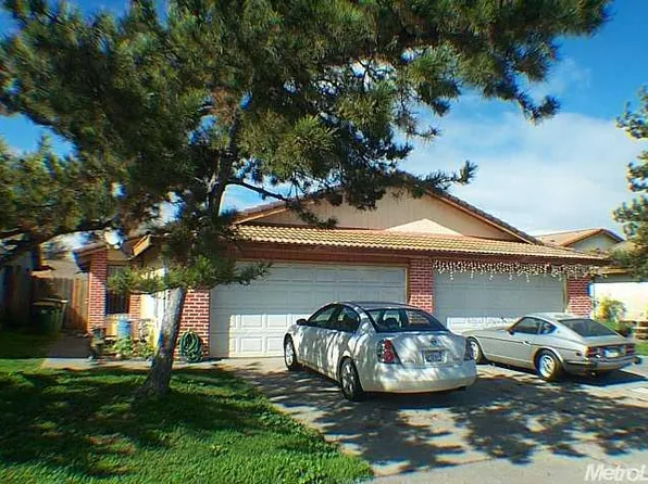9433 Fox Creek Dr, Stockton, CA 95210