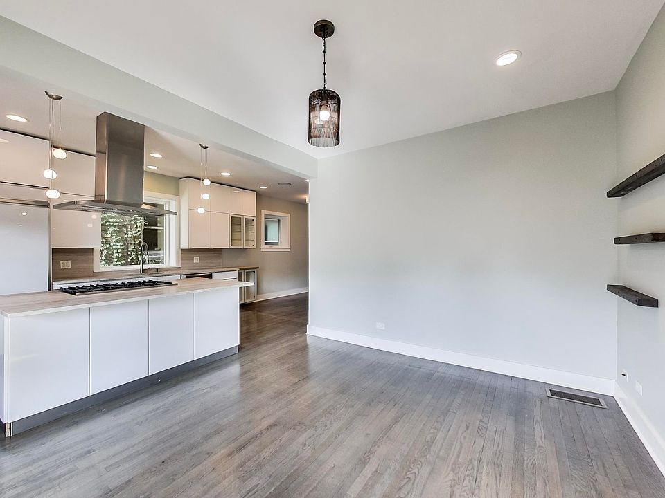 Kitchen & Dining (or family room; versatile floor plan)
