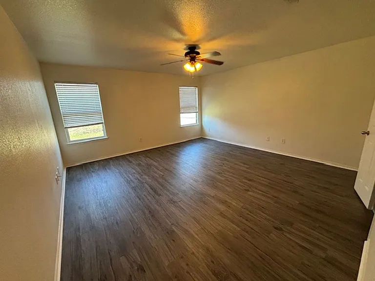 12713 Lost Prairie Dr — Photo 22