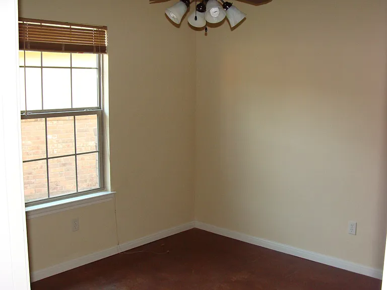 115 Meadow Park Cir #115 — Photo 10