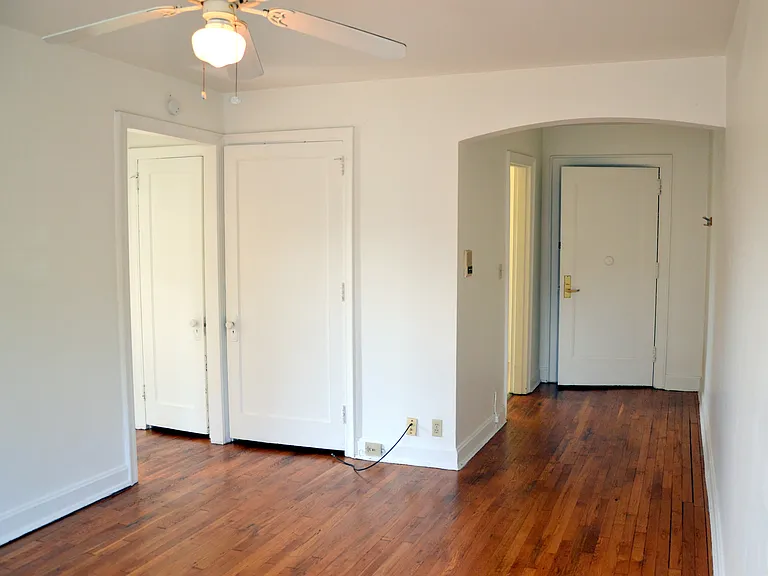 29 W Daniels Street — Photo 1