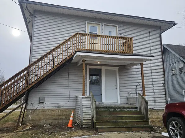 419 1/2 1st St NE, Oelwein, IA 50662