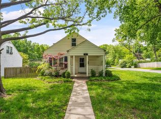4515 W 62nd Ter, Fairway, KS 66205
