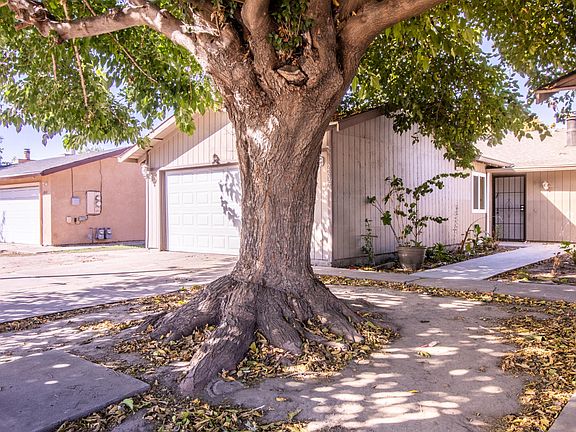 2nd image of 2637 Plantation Pl