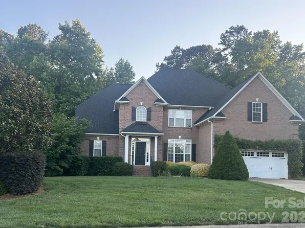 4709 McDade Ln, Gastonia, NC 28056