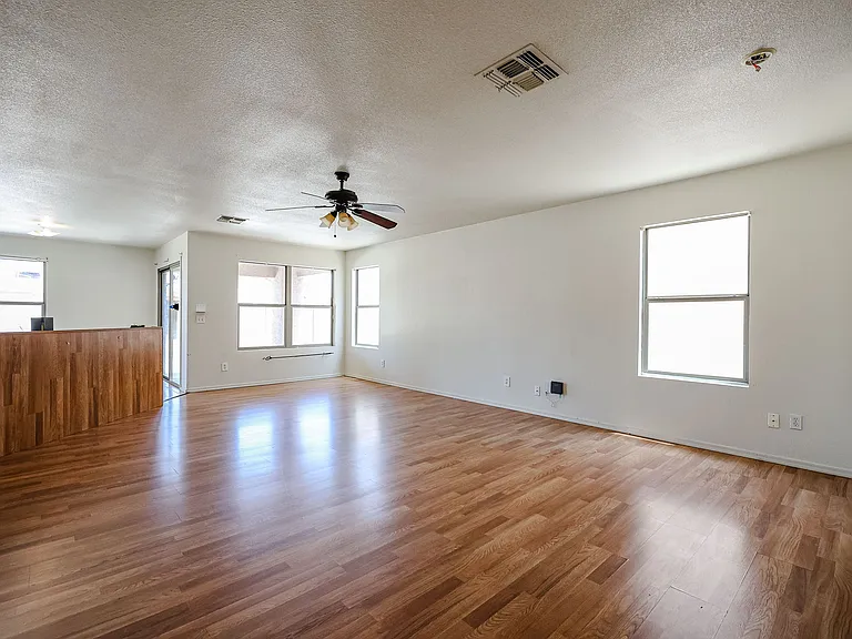 11816 W Rosewood Dr — Photo 4