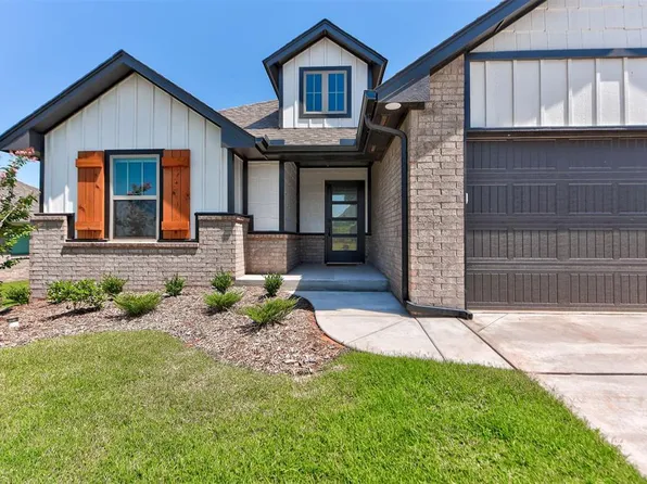 8125 Mountain Oak Dr, Edmond, OK 73034