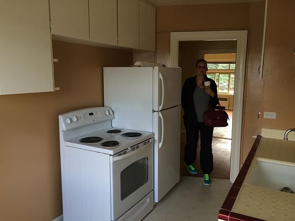 4th image of 2837 Franklin Ave E #Ev4