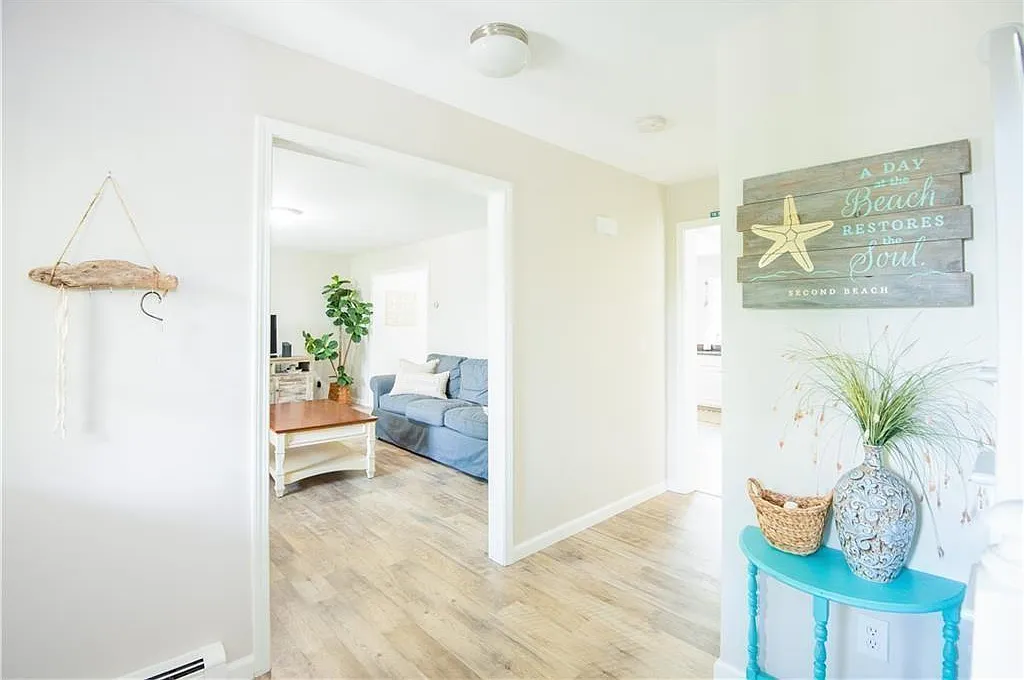 3 bed, 2.5 bath, 2524 sqft, $3,600 — Photo 3