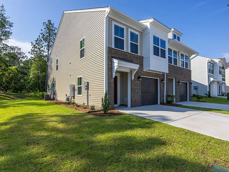 226 Flatsedge Ct — Photo 2