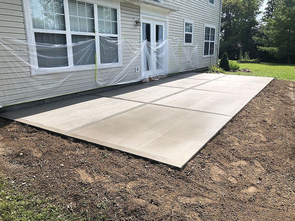 12’ x 30’ concrete patio 