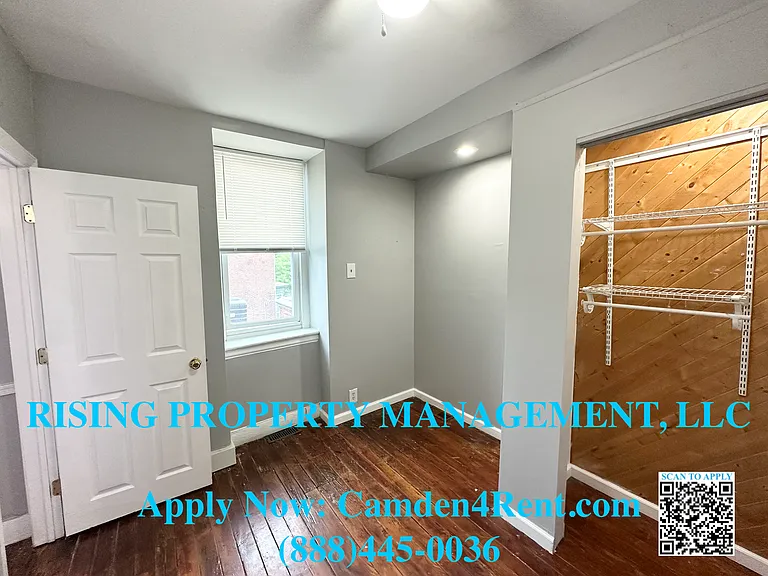 422 Chambers Ave — Photo 2