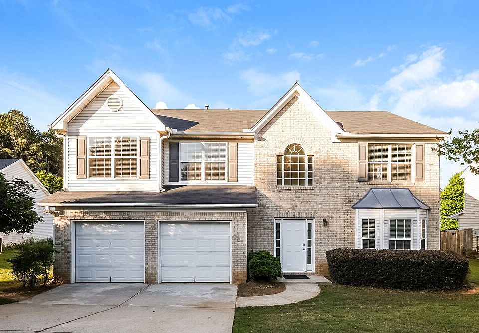 1st image of 4065 Crescent Walk Ln