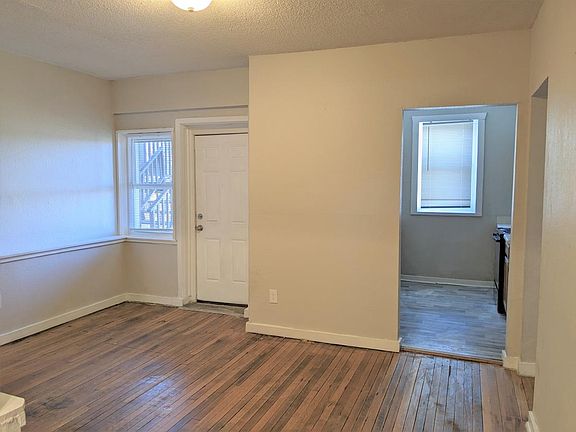 3rd image of 2200-2 N Benton Blvd #2N