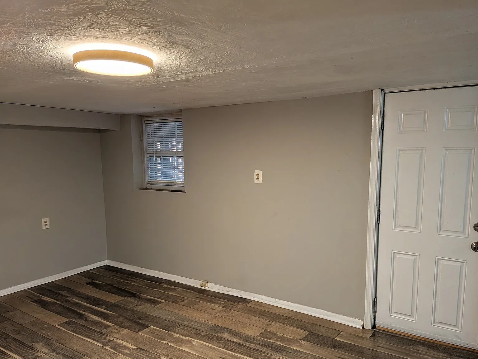 1 bed, 420 sqft, $1,250 — Photo 3